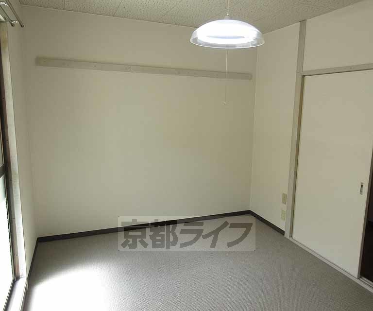 居室・リビング　シンプルなお部屋です！