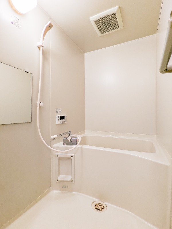 バス・シャワールーム　図面と現状に相違がある場合には現状を優先