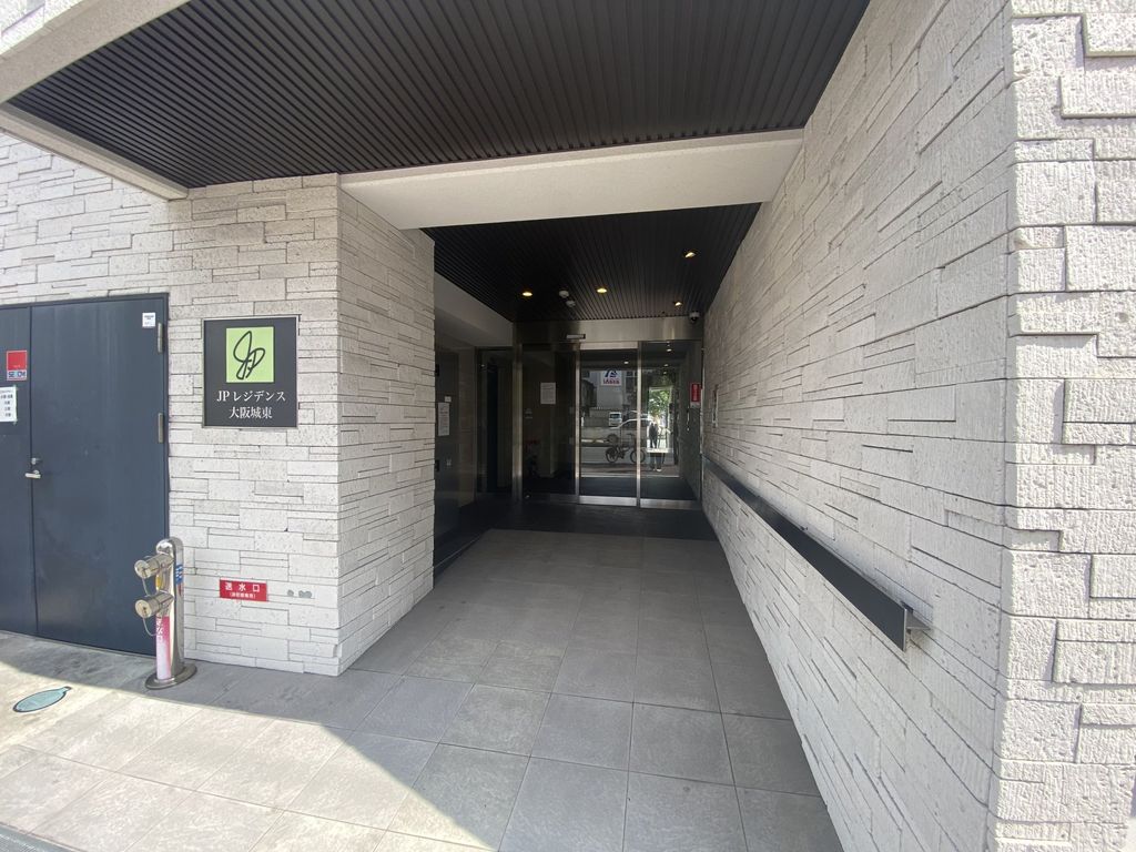 エントランス　エントランス