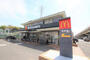飲食店　マクドナルド　１６号木更津店（飲食店）まで650m