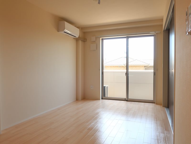 居室・リビング　反転タイプ