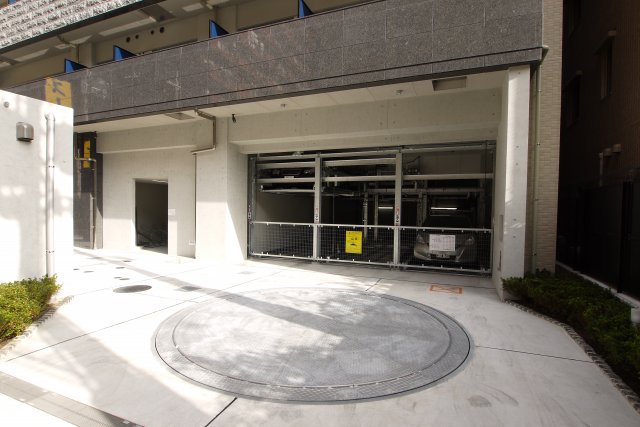 駐車場　詳細は、RISUMO江坂本店→06 6155-7137まで♪