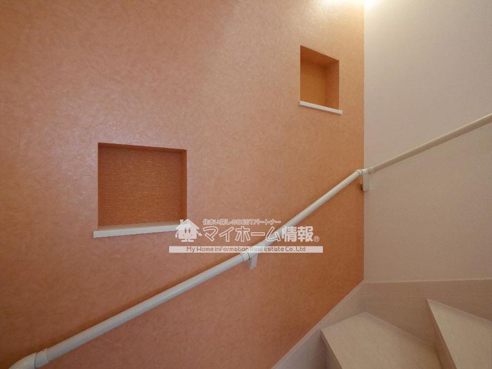 その他　ニッチ棚にはワンポイントの小物を・・・