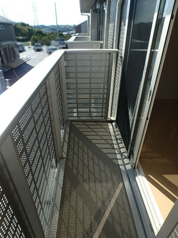 バルコニー　図面と現状に相違がある場合には現状を優先