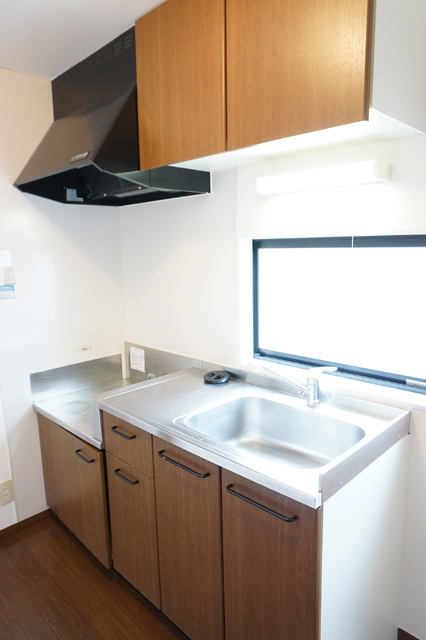 キッチン　窓のある明るいキッチンです☆