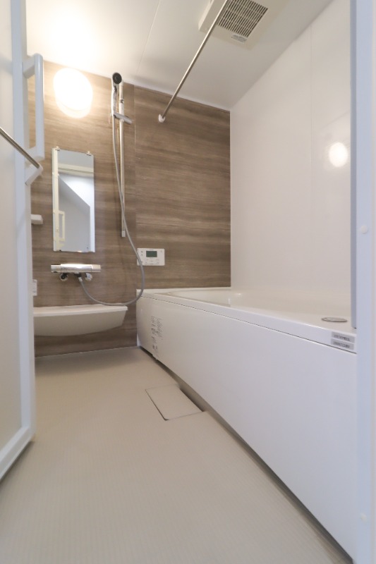 バス・シャワールーム　図面と現状に相違がある場合には現状を優先