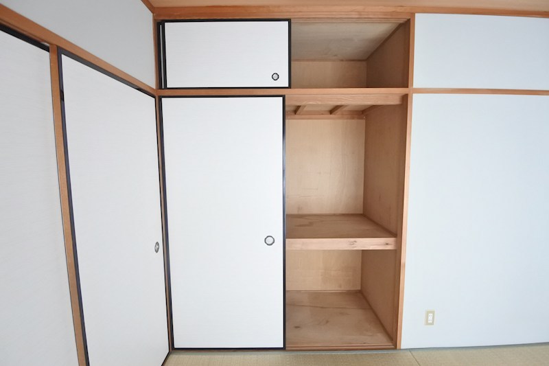 収納　和室6.0帖　押入