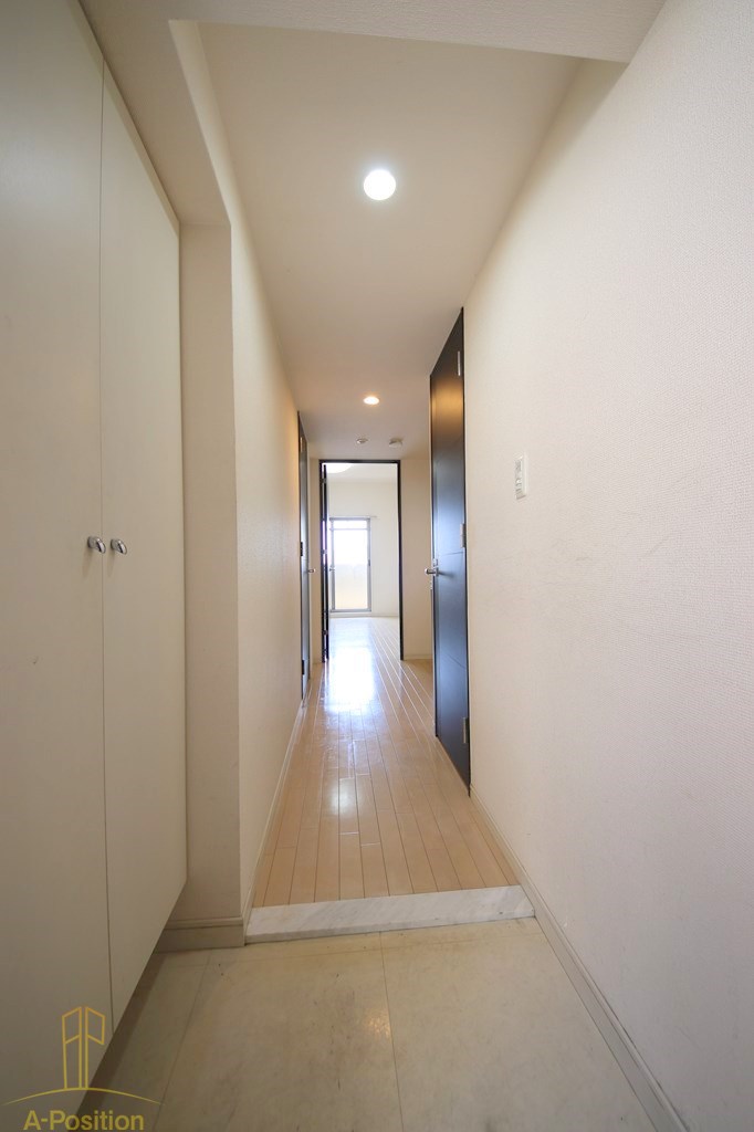 玄関　S-RESIDENCE谷町九丁目