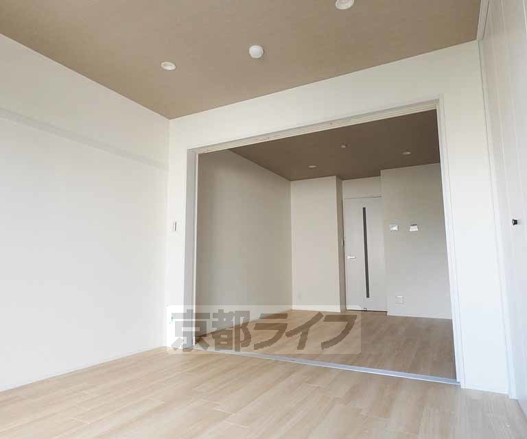 居室・リビング　広々した部屋です。