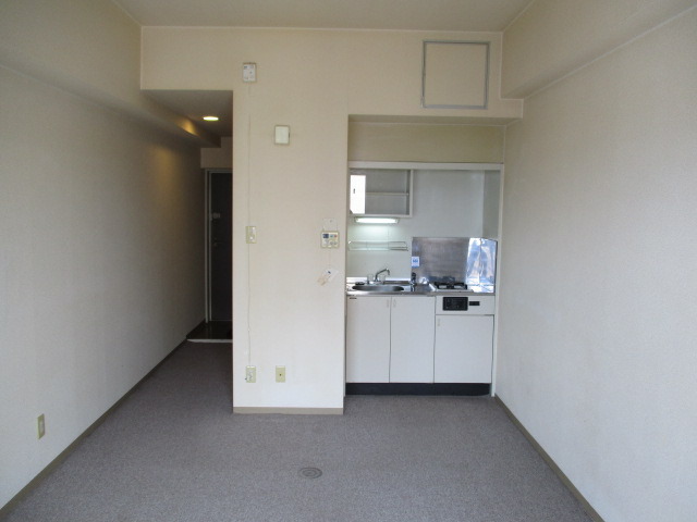 居室・リビング　8.5帖の洋室のお部屋です