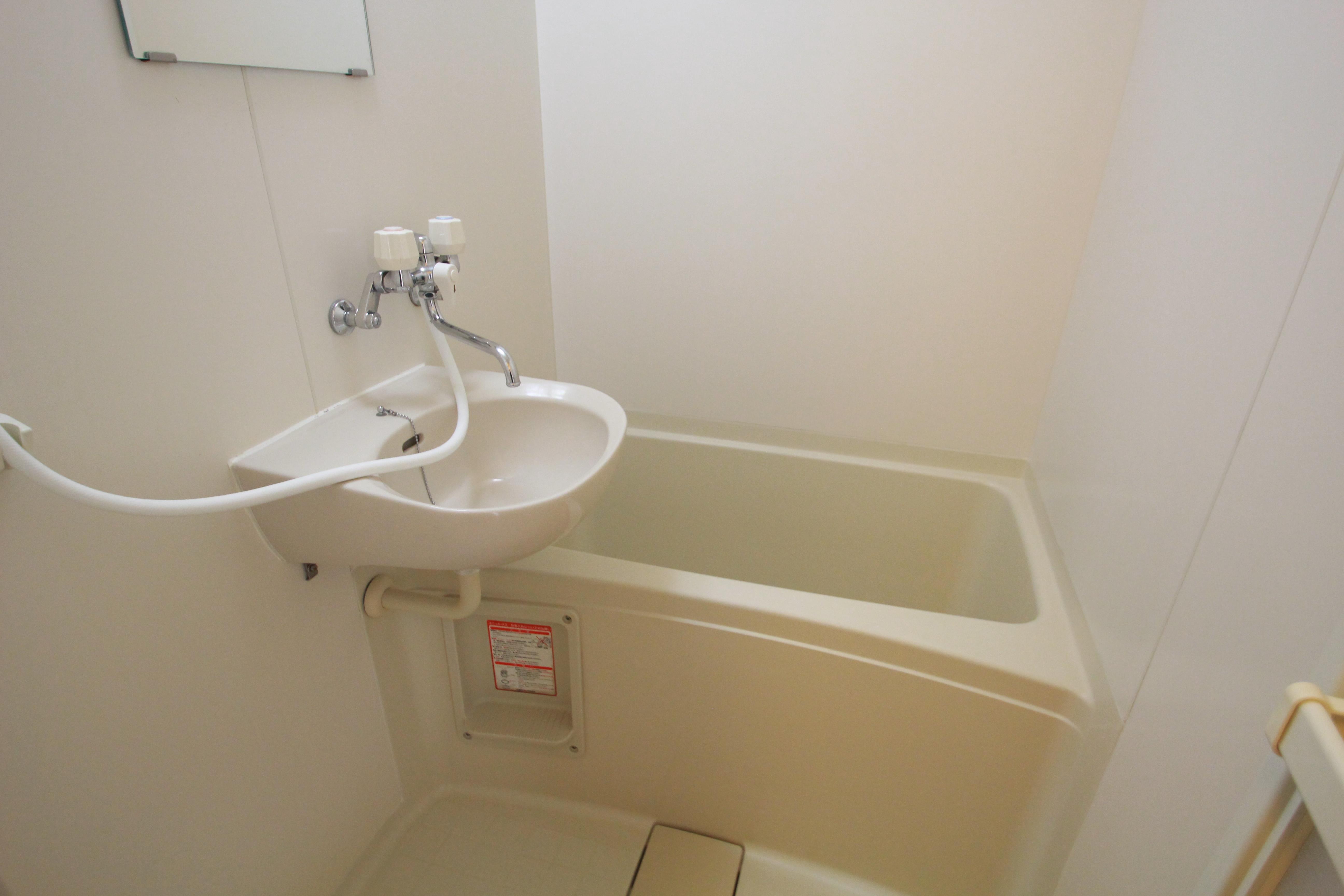 バス・シャワールーム　浴室です。