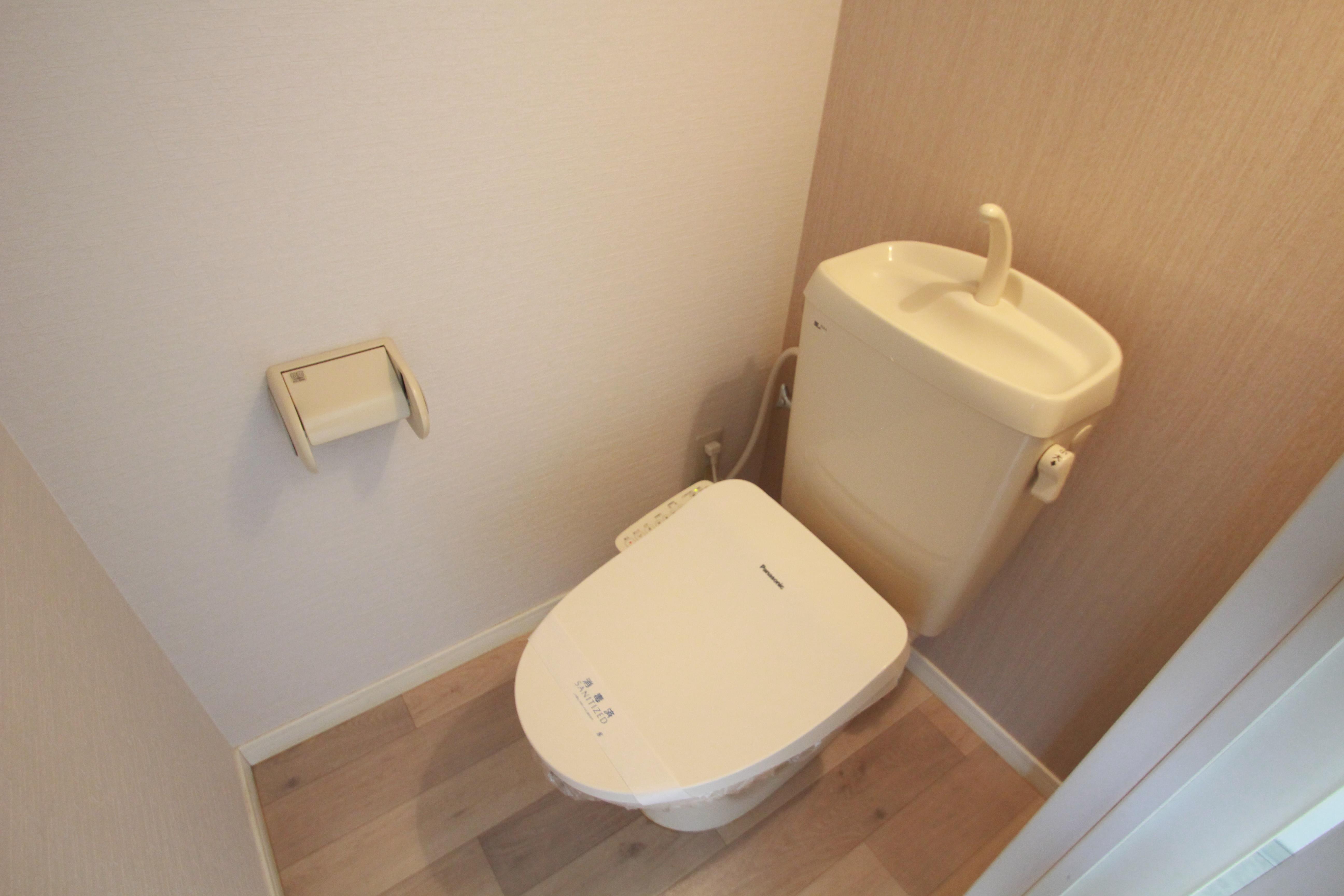 トイレ　ウォシュレット付きのトイレです。