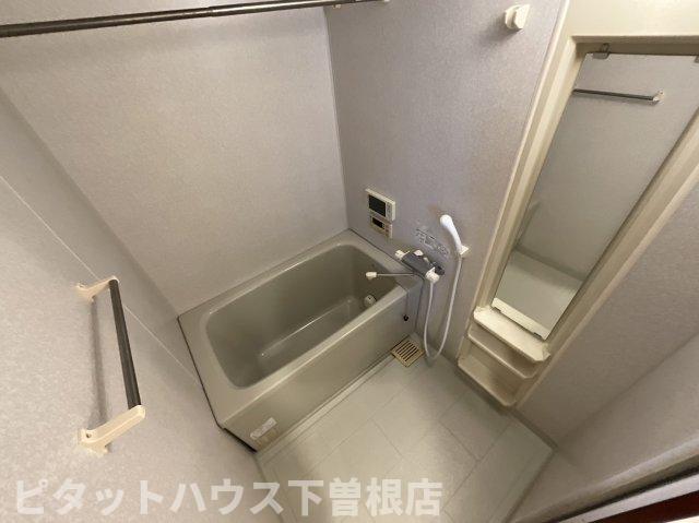 バス・シャワールーム　バス／シャワー