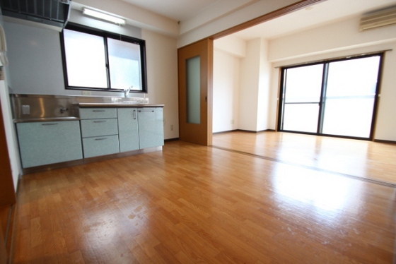 居室・リビング　※別部屋の写真です