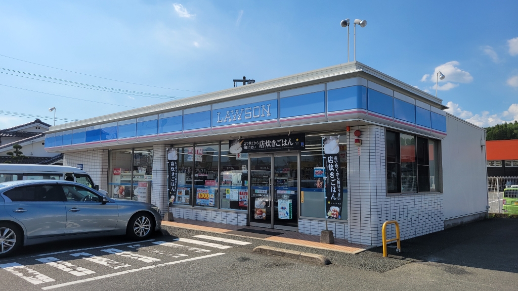 コンビニ　ローソン 日田インター店（コンビニ）まで786m