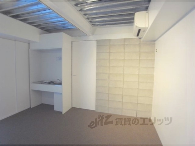 居室・リビング　洋室