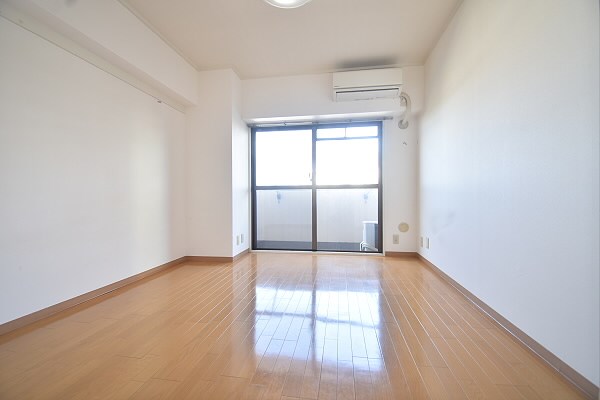 居室・リビング　別部屋の参考写真です