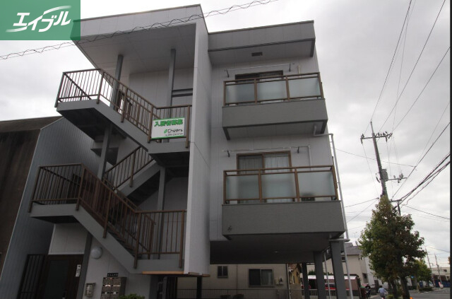 エントランス　建物外観