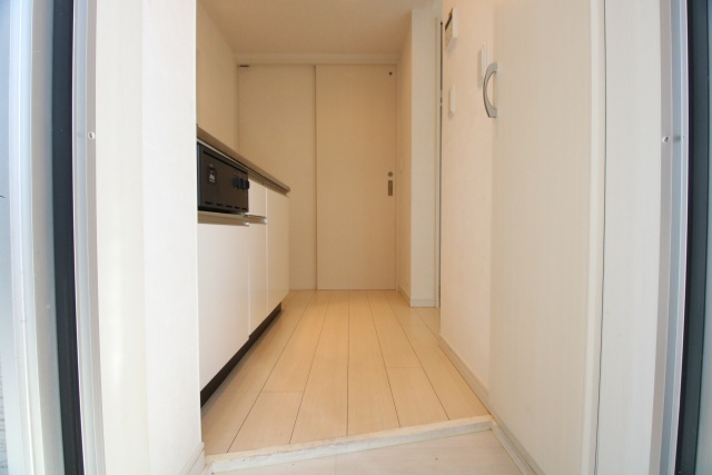 玄関　※別室の参考写真の為、現況優先です。