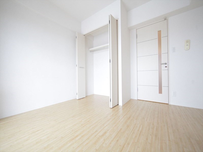 居室・リビング　洋室7帖　クローゼット付（収納充実してます）