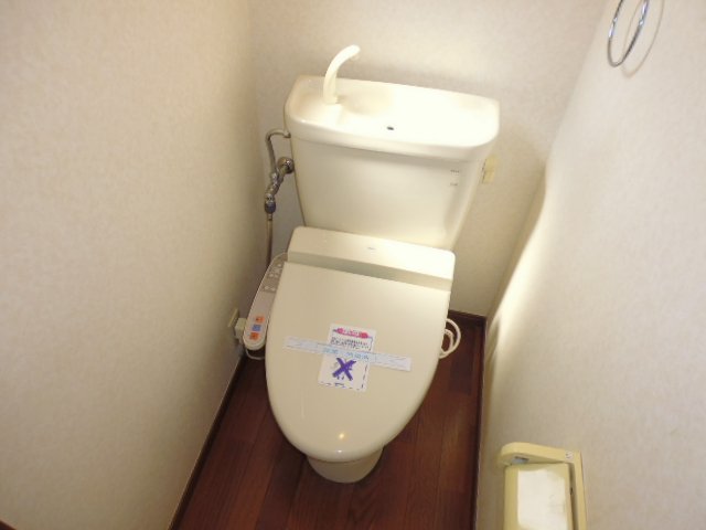 トイレ　シャワー付きトイレ