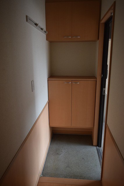 玄関　※別部屋参考写真※