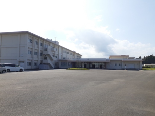 小学校　西都市立妻南小学校（小学校）まで700m