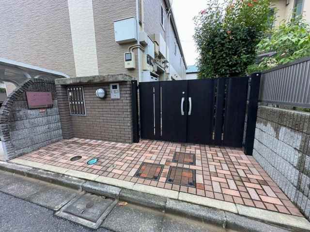 エントランス　エントランス