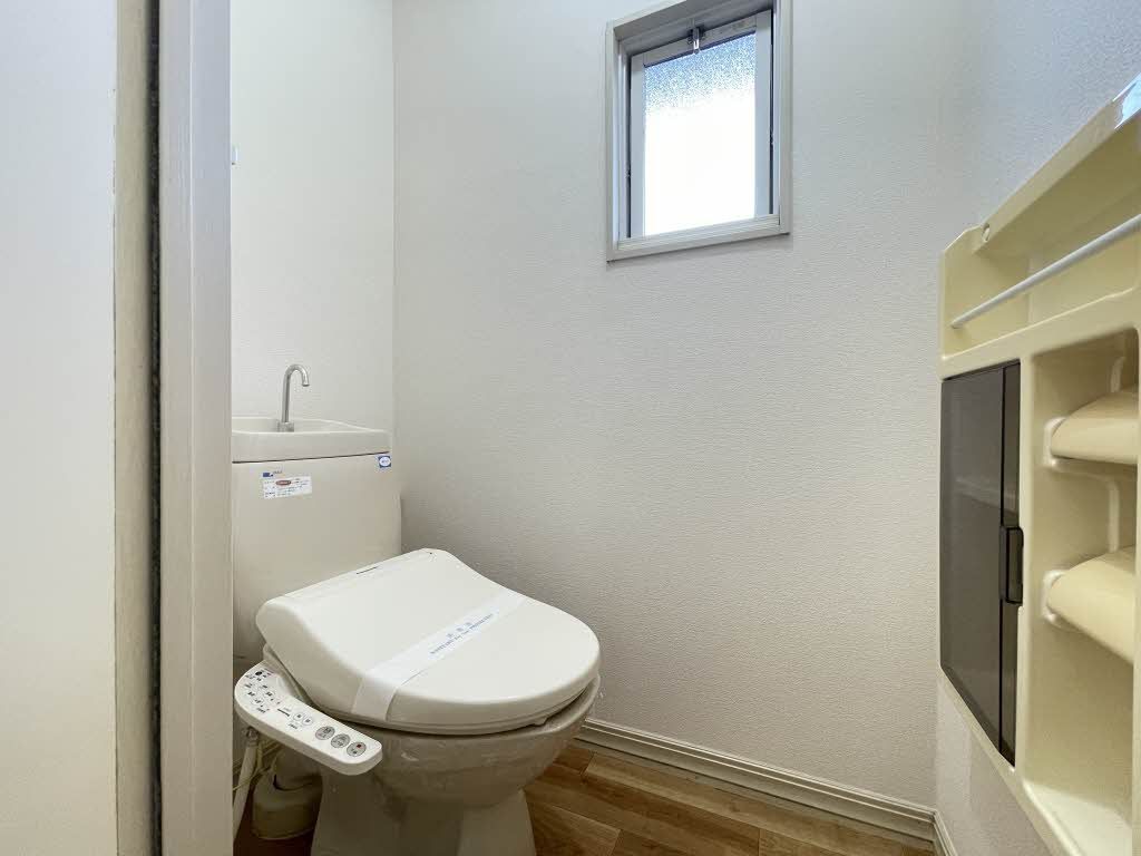 トイレ　トイレ