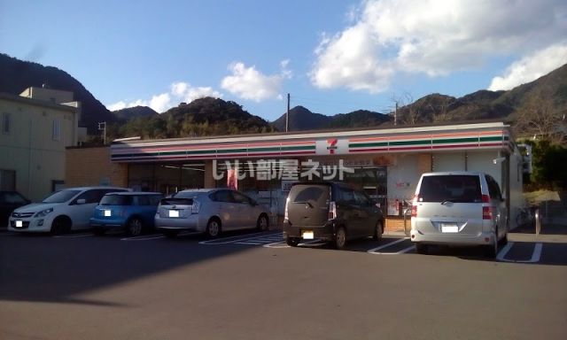 コンビニ　セブンイレブン 山口県庁前店（コンビニ）まで1274m