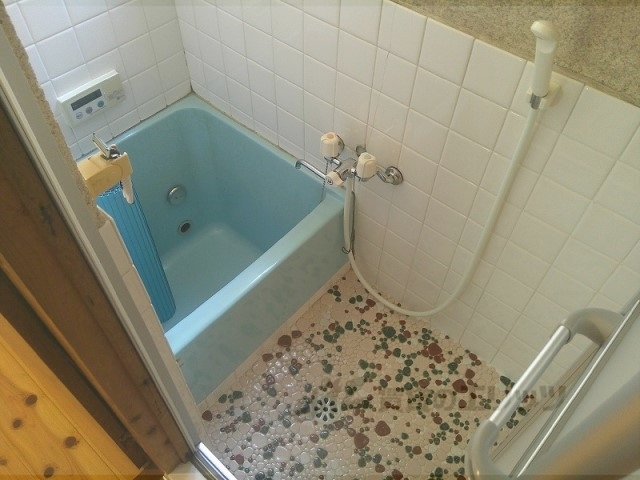 バス・シャワールーム　バス