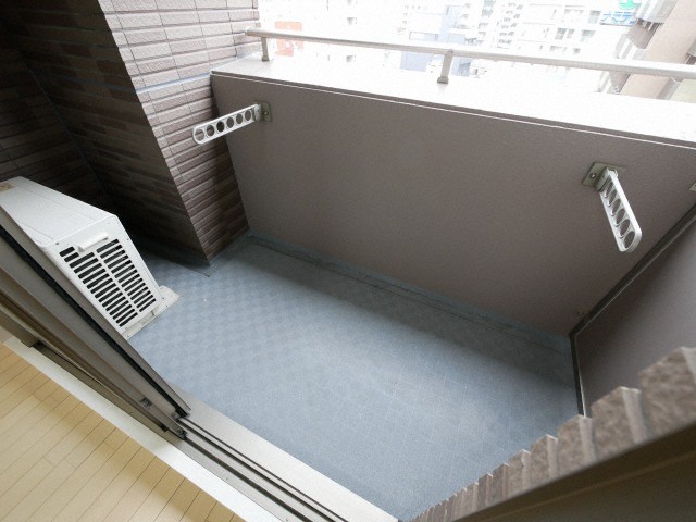 バルコニー　エスティメゾン京橋　バルコニー