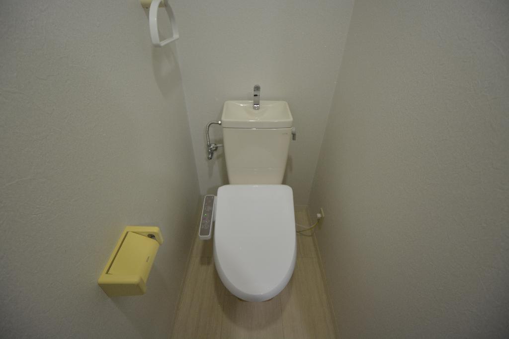 トイレ　シャワー付トイレ