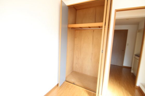 収納　※別号室の写真です。