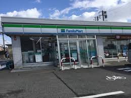 コンビニ　ファミリーマート 新潟医学町通店（コンビニ）まで385m