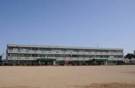 小学校　赤磐市立山陽西小学校（小学校）まで873m