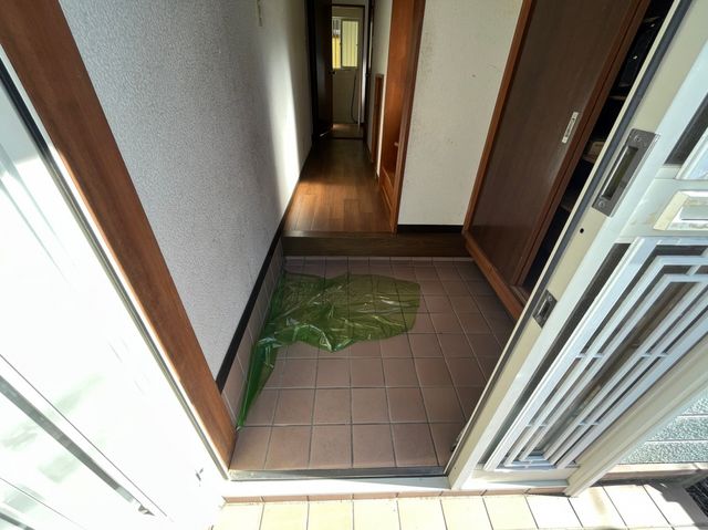 玄関　バルコニー