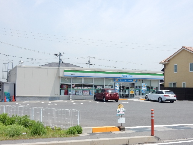 コンビニ　ファミリーマート岡山彦崎店（コンビニ）まで359m