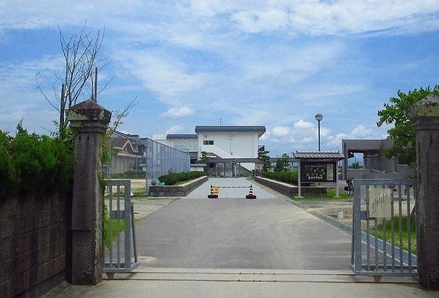 小学校　芙蓉小学校（小学校）まで900m