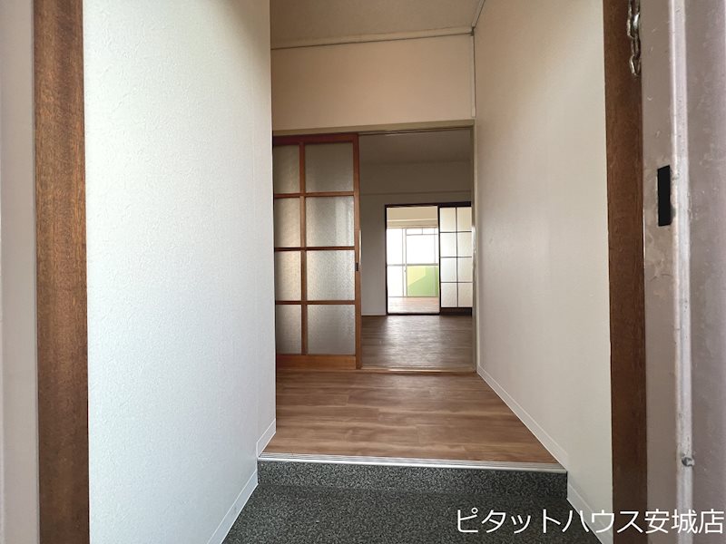 玄関　他部屋参考写真