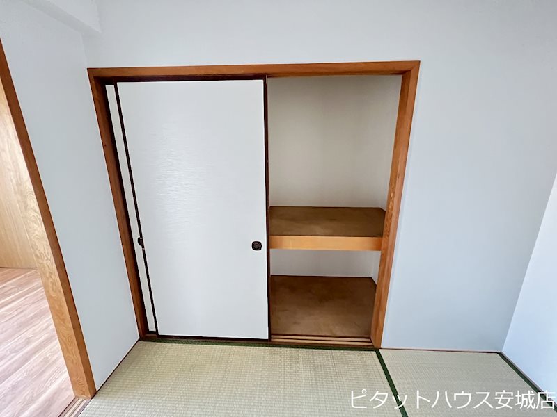 収納　402参考写真