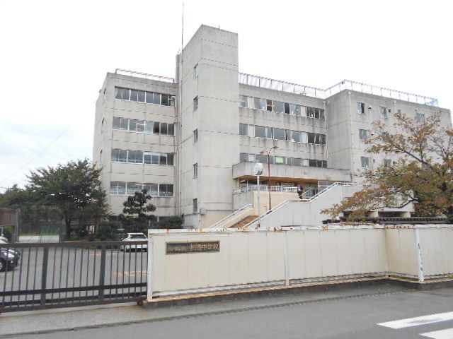 中学校　さいたま市立 柏陽中学校（中学校）まで801m