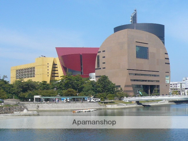 ショッピングセンター　リバーウォーク北九州（ショッピングセンター）まで1100m