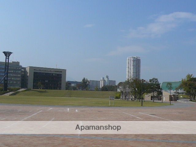公園　勝山公園大芝生広場（公園）まで1000m