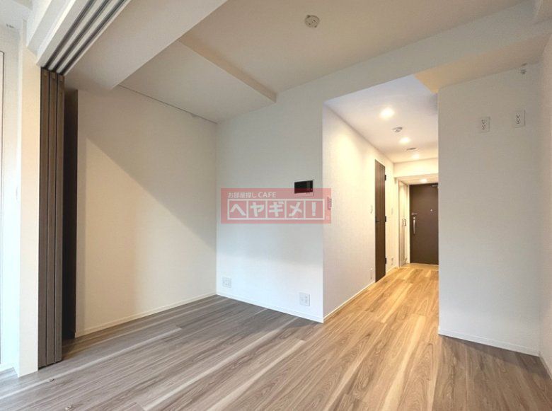 居室・リビング　エントランス