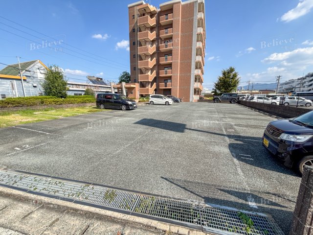 駐車場　駐車スペースもあります♪