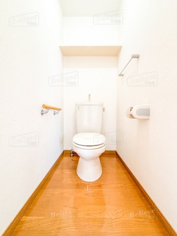 玄関　綺麗なトイレです★