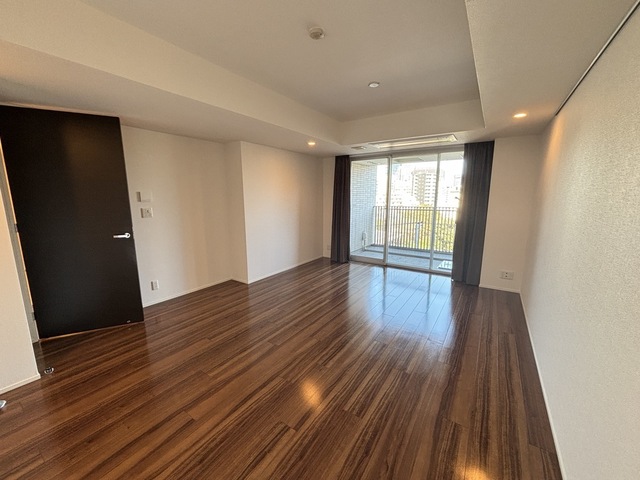 居室・リビング　※カーテンは賃貸に含まれません