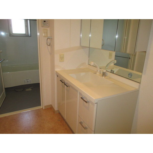 洗面設備　別室の参考写真です。※現況優先