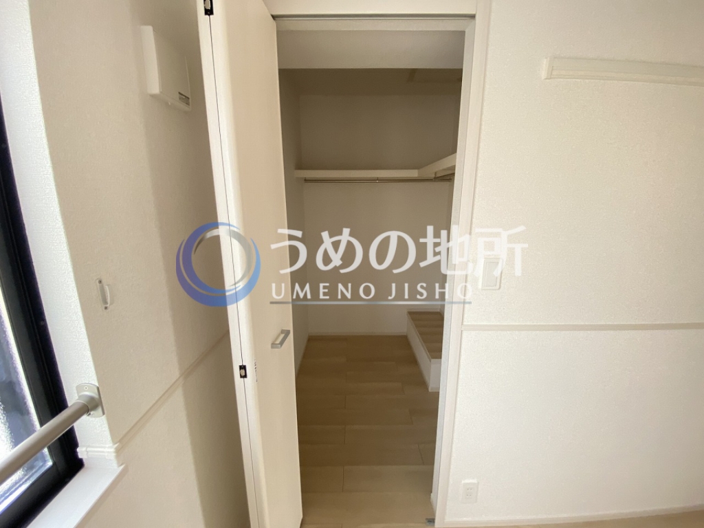 収納　洋室収納